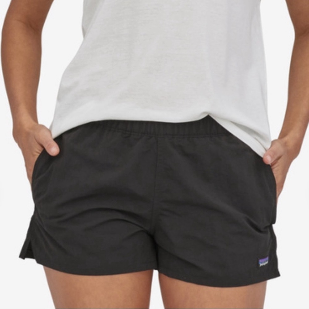 Patagonia Barely Baggies Shorts in Black - Medium